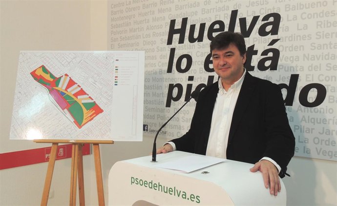 El candidato del PSOE a la Alcaldía de la capital, Gabriel Cruz. 