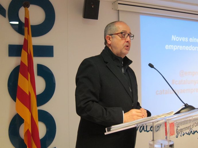 El conseller Felip Puig hace balance del programa Catalunya Emprèn