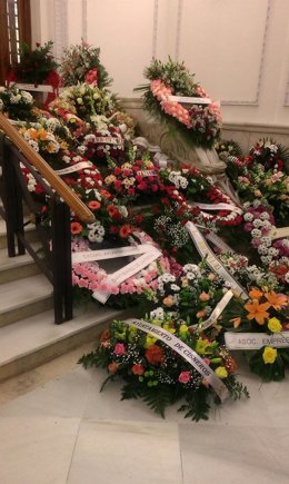Flores en recuerdo de José María Hernández