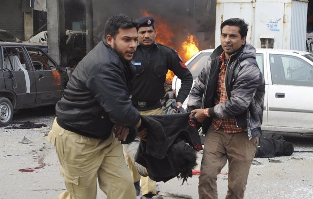 Ataque contra un cuartel de la Policía en Lahore, Pakistán