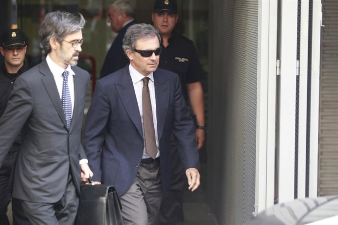  Jordi Pujol Ferrusola y el abogado C.Martell tras declarar en la AN (Archivo)