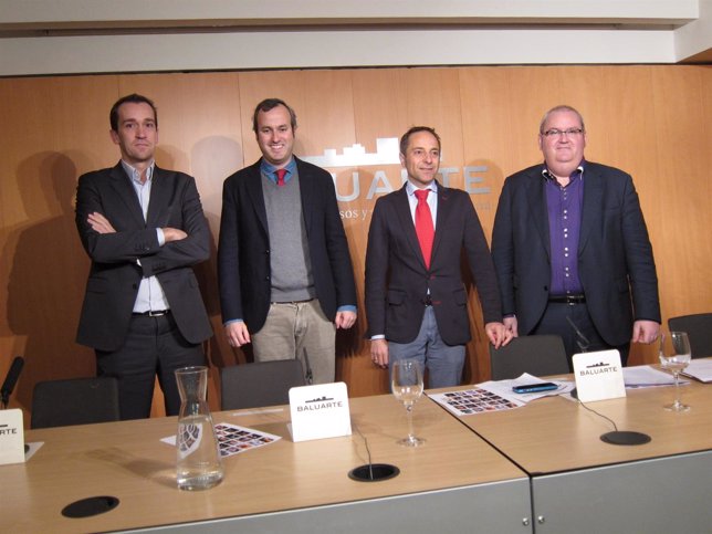 Lacunza, Alonso, Sánchez de Muniáin y Romero en la rueda de prensa