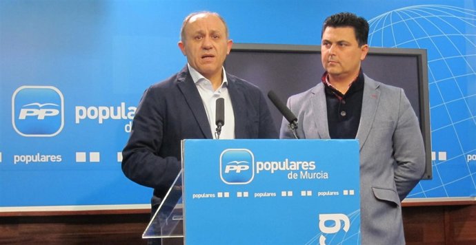 Los diputados populares Gregorio Morales y José Miguel Luengo