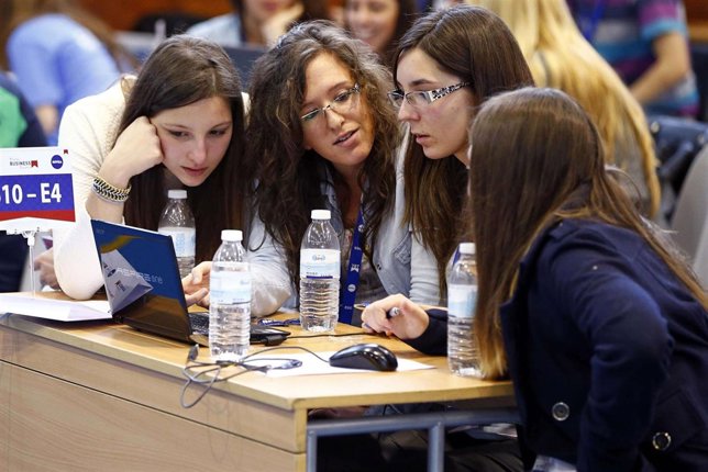 NP El 32% De Los Jóvenes Españoles Se Plantea Ser Funcionarios Como Mejor Opción