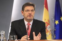 Catalá afirma que la custodia compartida "en ningún caso" será del maltratador