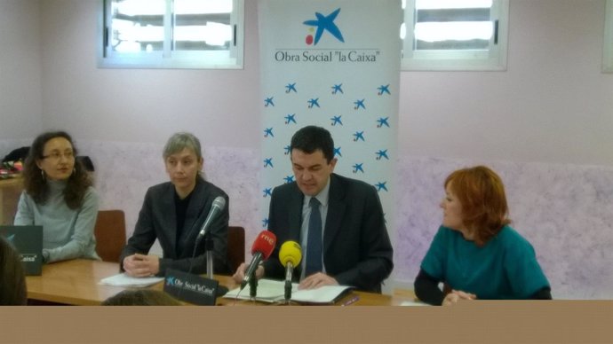 Presentación en Huesca de convocatorias de ayudas sociales de 'la Caixa'