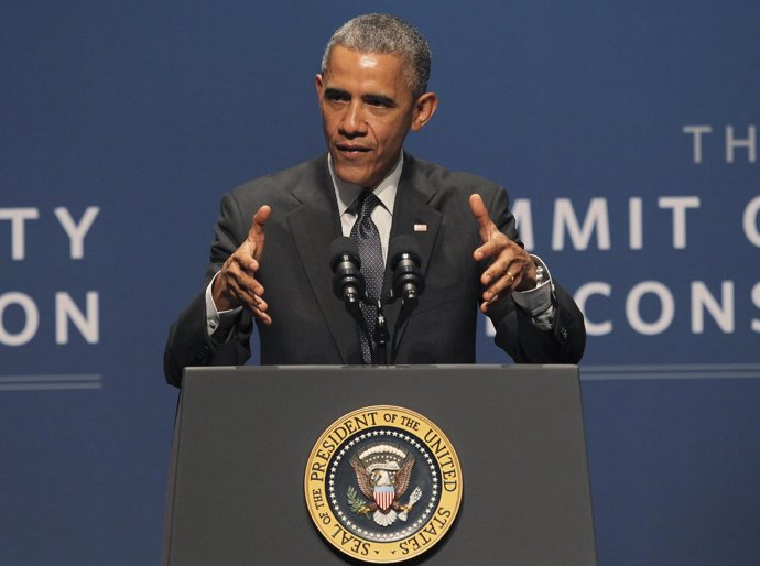 U.S. President Obama speaks at the White House summit on cybersecurity and consu