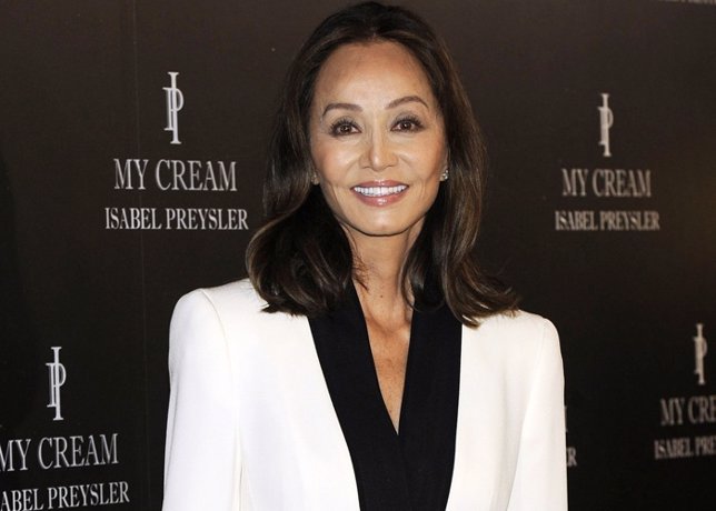 Isabel Preysler celebra su cumpleñaso con su nueva gama de cremas              