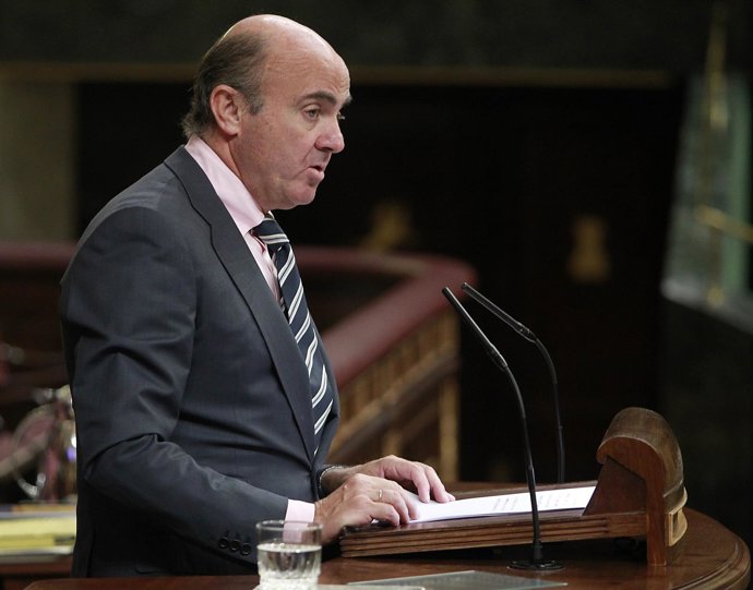 Luis de Guindos en el Congreso