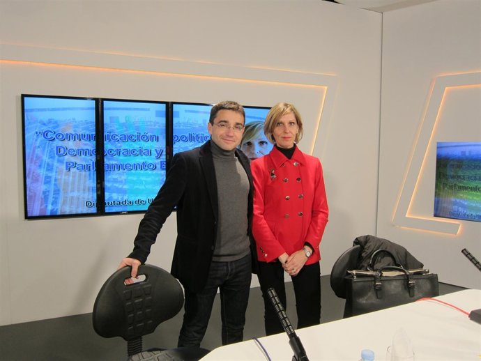 Beatriz Becerra y el candidato de UPyD a la Alcaldía de Salamanca,Óscar Sánchez