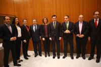 Moreno confía en que el PP será primera fuerza y asegura que es una "oportunidad histórica" para mejorar Andalucía