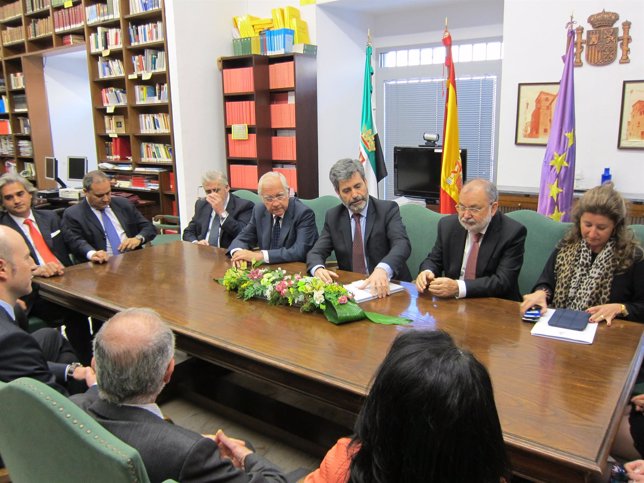 Reunión del presidente del Tribunal Supremo con miembros del TSJ Extremadura