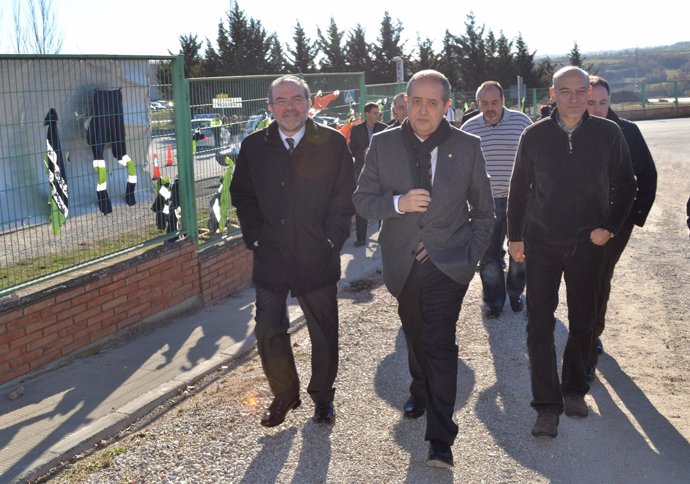 Puig visita los trabajadores y dirección de Tradema en Solsona