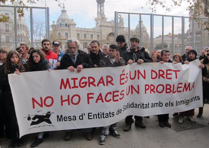 Concentración contra las muertes por frío y la aporofobia en Valencia