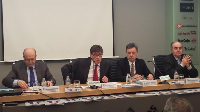 Aliaga ha presentado la convocatoria de los X Premios Empresa Huesca