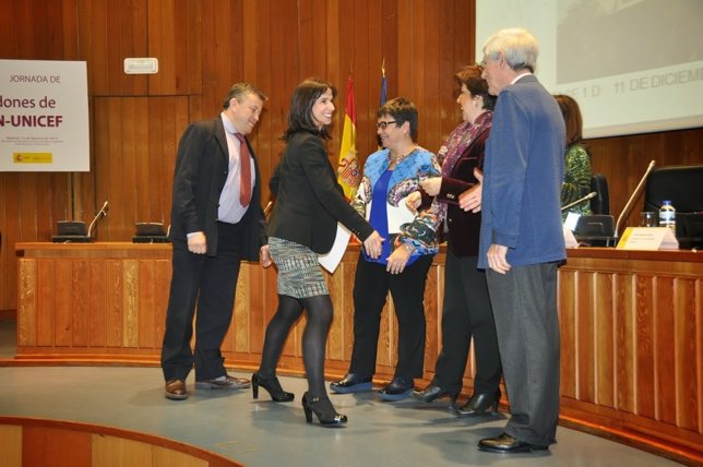 Rábade y Aldaz recogen el diploma al Hospital Reina Sofía