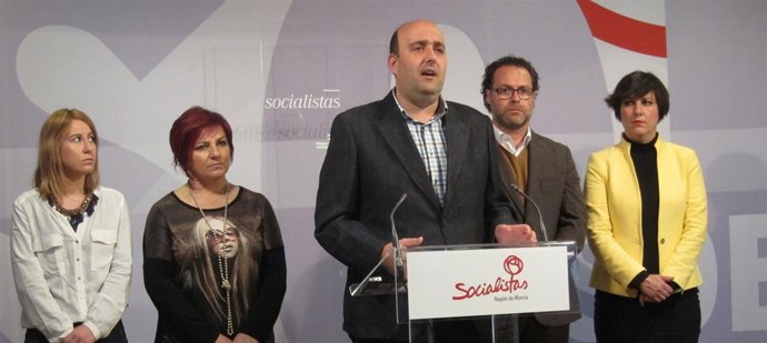 Agrupación Socialista Puerto Lumbreras junto al secretario de Justicia del PSRM