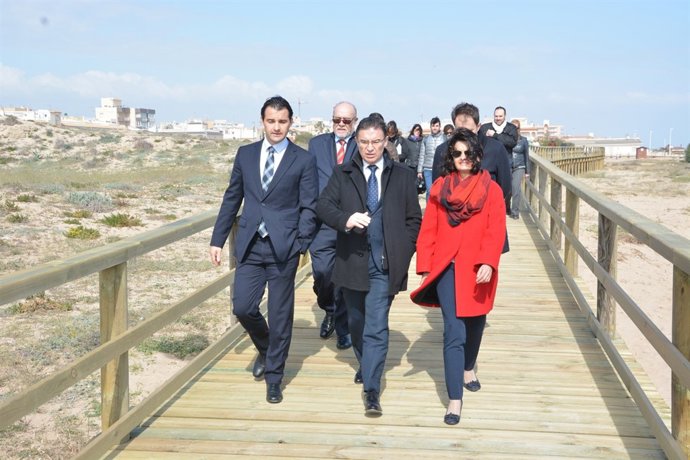 Dolón junto a Castellano en su visita a Torrevieja