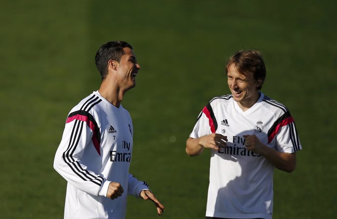 Luka Modric y Cristiano Ronaldo en el entrenamiento del Real Madrid
