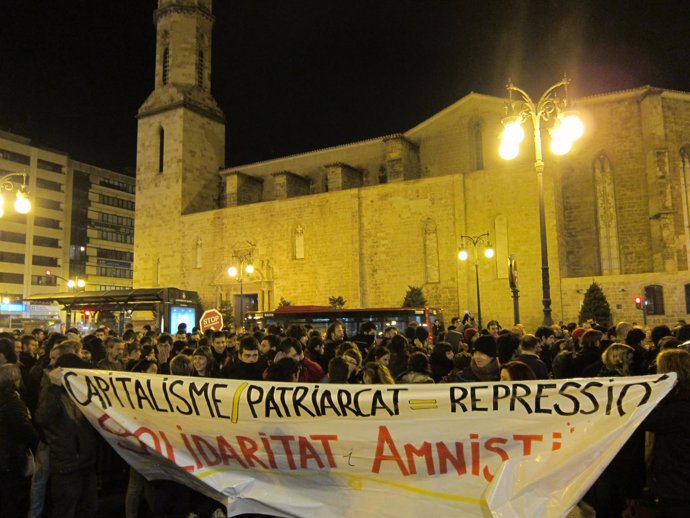 Manifestación en Valencia convocada por 'Juntes Sense Por'.