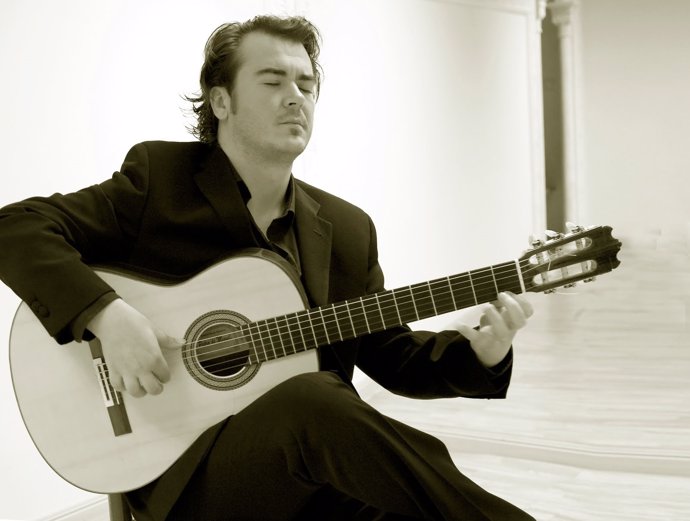 El guitarrista Nacho Estévez estará en concierto en la Sala CAI-Luzán.