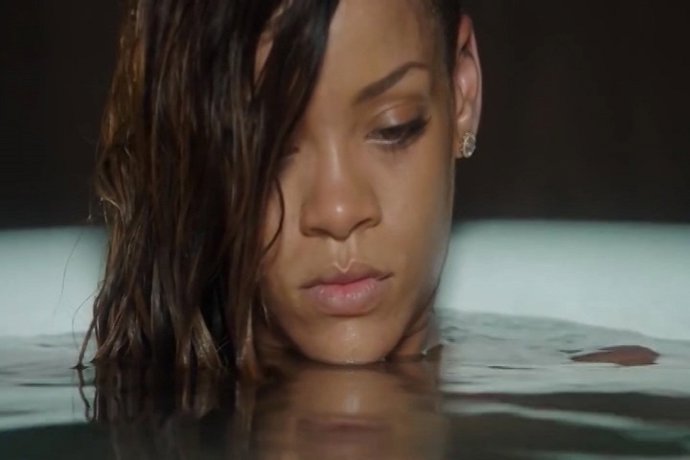 Rihanna cumple 27 años rodeada de polémica