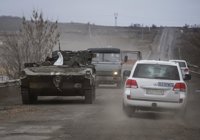 Kiev denuncia la entrada de más de 20 carros de combate y artillería autopropulsada desde Rusia
