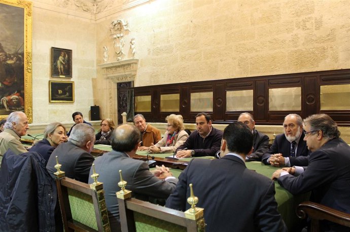 Reunión sobre el Hospital Militar