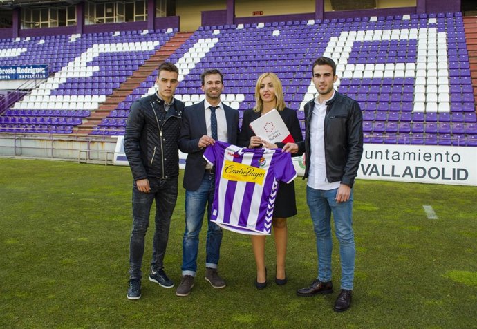 Los jugadores del Valladolid y los profesores de la UI1