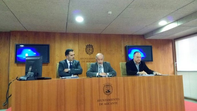 Sandoval, Valor y Oltra en la rueda de prensa de este viernes