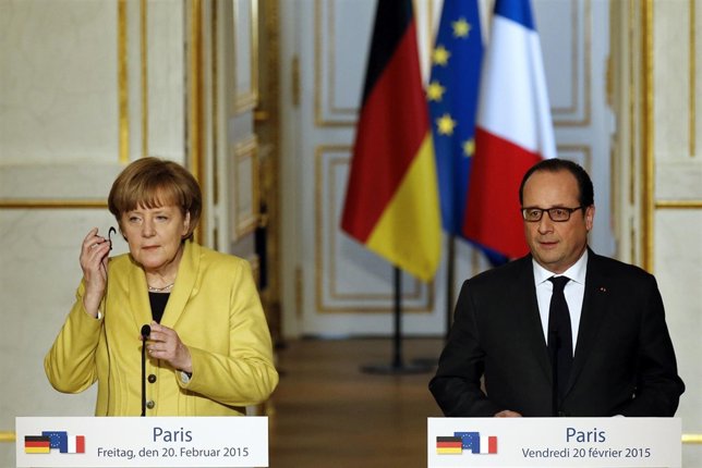 El presidente de Francia, François Hollande, y  canciller alemana, Angela Merkel