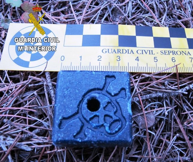 ENVENENAMIENTO DE DOS PERROS