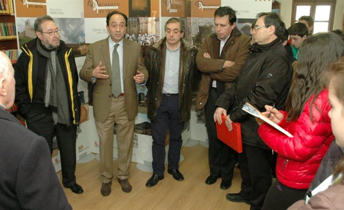 Manuel López en la inauguración de  la exposición