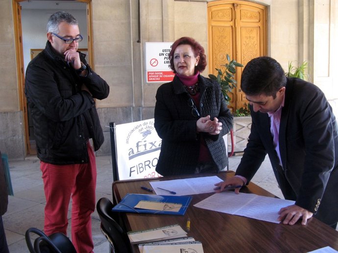 Francisco Reyes apoya la iniciativa de Afixa