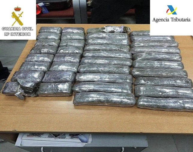 Hachís decomisado a la detenida