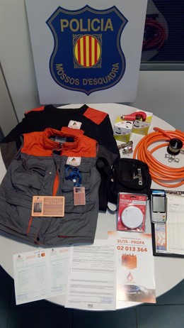 Material incautado a dos falsos instaladores de gas en St.Salvador de Guardiola