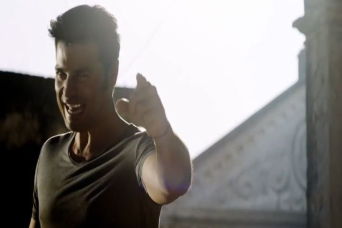 Chayanne estrena a nivel mundial, 'Madre Tierra'