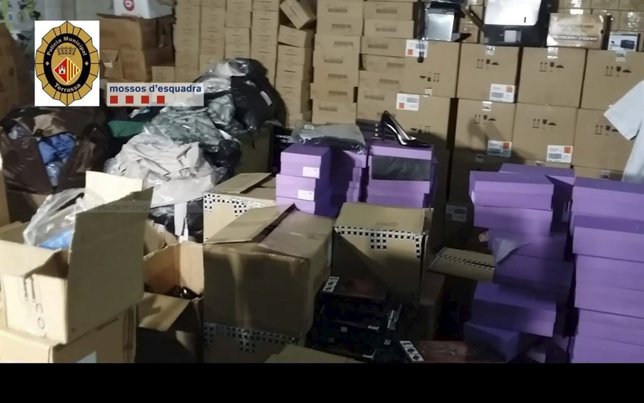 Objetos encontrados en el almacén de Terrassa