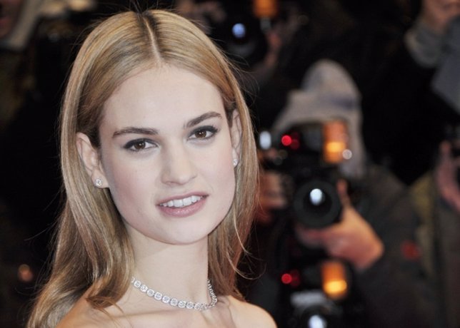 ¿Quién Es Lily James? La Nueva Cenicienta