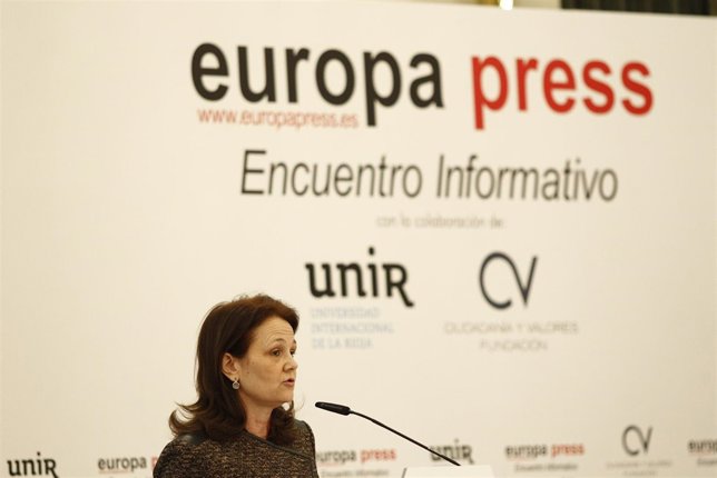 Montserrat Gomendio en los Desayunos de Europa Press