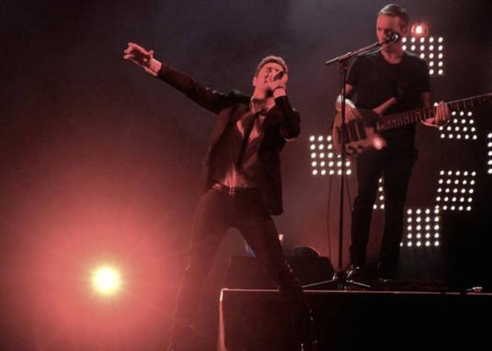 DAVID Bisbal OBLIGADO A CANCELAR SU CONCIERTO EN Comodoro 