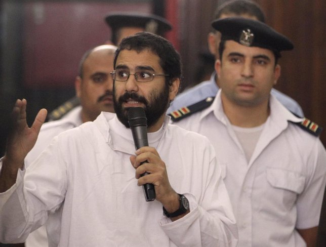 Activist a  Alaa Abdel Fattah condenado a cinco años de prisión