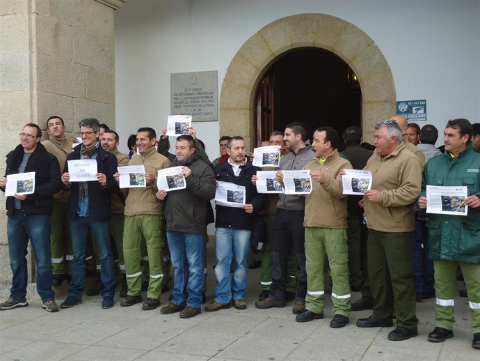 Peones de la lucha contra incendios de Extremadura