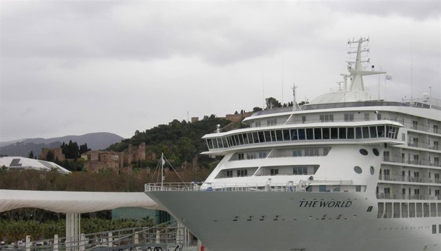 Crucero de lujo en Málaga The World turismo puerto