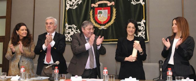 Reyero ingresa en el programa Alumni-Distinguidos de la UC