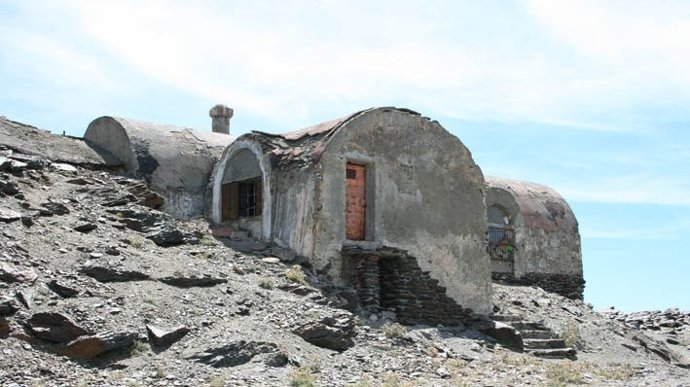 Refugio Elorrieta, el más alto de la península, en Sierra Nevada