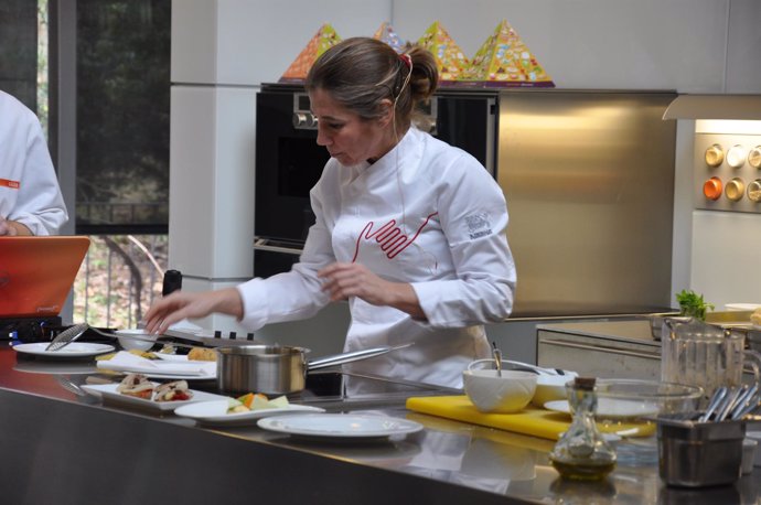 Chefs catalanes idean recetas por menos de un euro para familias sin recursos