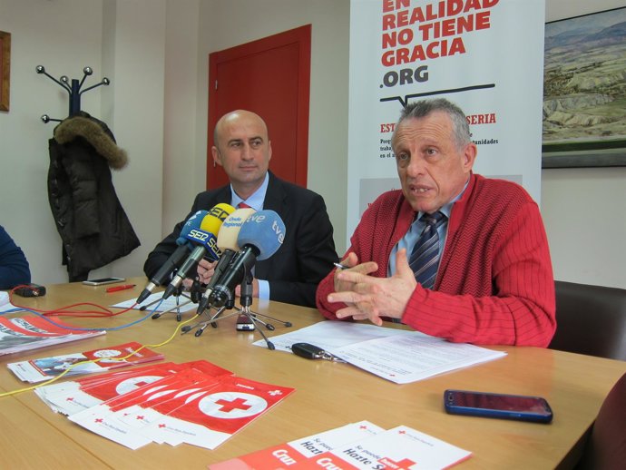 Aurelio Luna junto al director de Disfrimur