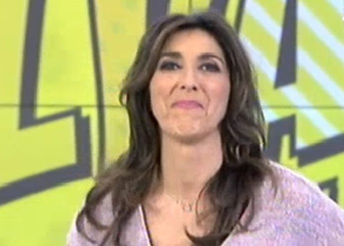 Paz Padilla, muy emocionada,  felicita en directo a su hija Ana