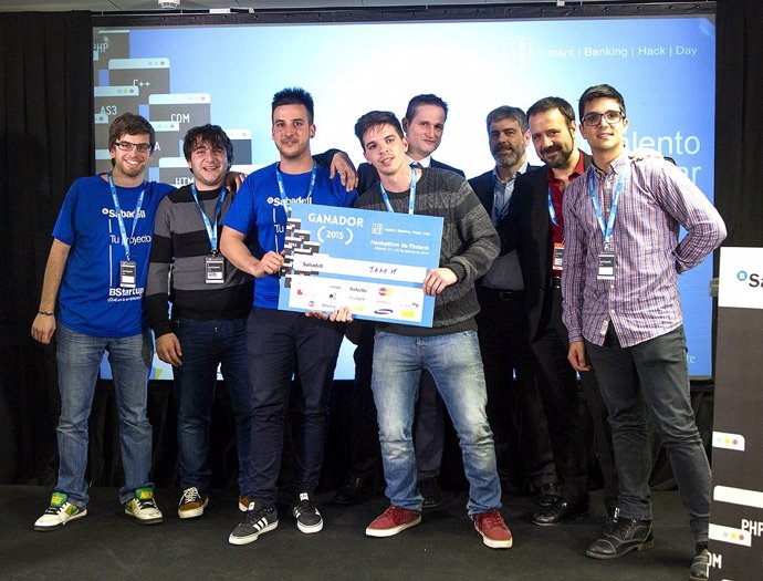 Ganadores de la 'hackhaton' de Banco Sabadell en Alicante